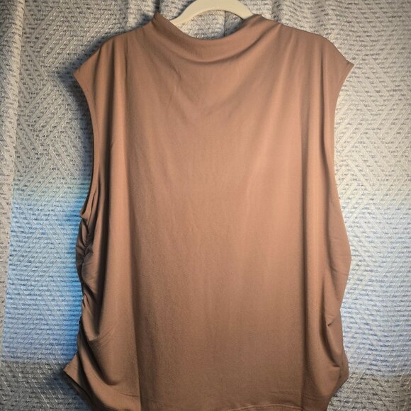 Kate & Mallory Womens 2X NWOT, Tan - CLOSET CLEAN OUT - Great Prices - Picture 2 of 8